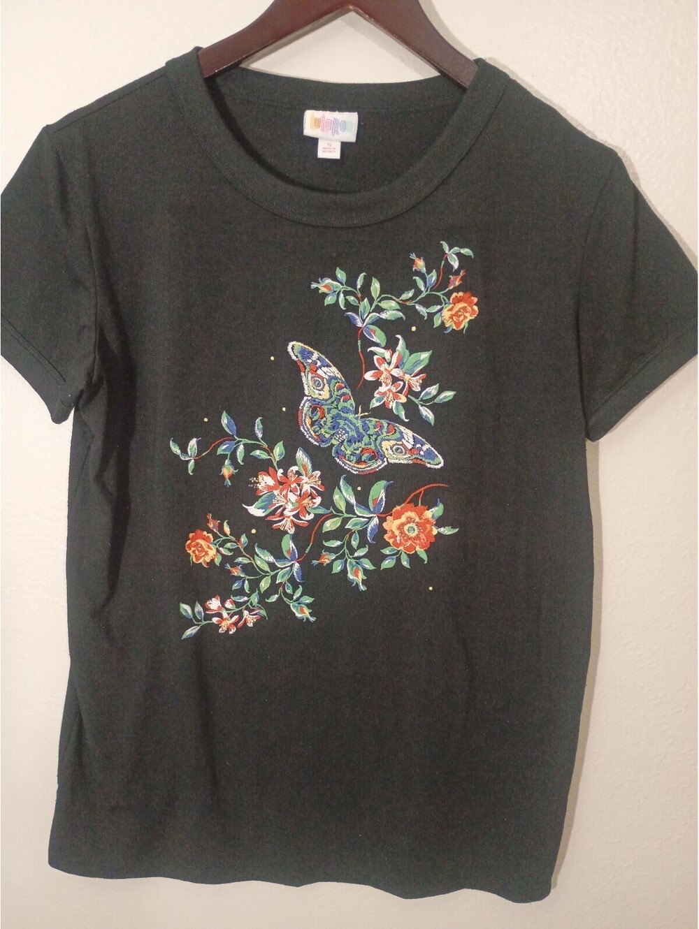 LuLaRoe Black Butterfly Floral Print T-Shirt Size Small